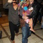 halle-berrys-fiance-olivier-martinez-attacks-paparazzo-at-lax__oPt