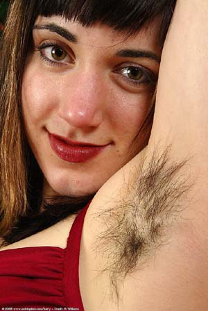 hairy_woman_armpit_photo