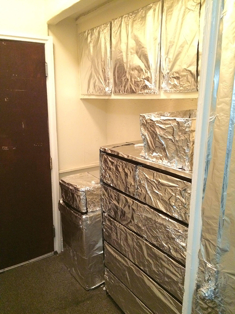 tin foil roommate prank