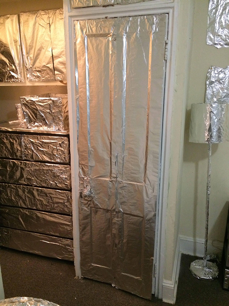 tin foil roommate prank