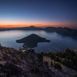 Venus-and-Jupiter-rising-Crater-Lake-National-Park