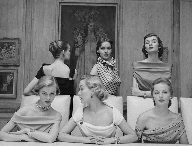 plunging-necklines-1948