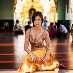 I-photographed-women-from-37-countries-to-show-that-beauty-is-everywhere18__880.jpg