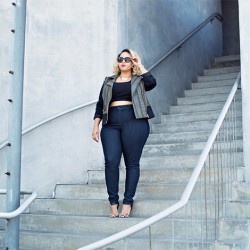 NYDJ-plus-size-skinny-2014.jpg