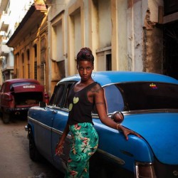 different-countries-women-portrait-photography-michaela-noroc-havana-cuba.jpg