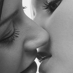 The_Lesbian_Kiss