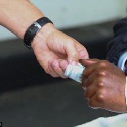 27EAD41F00000578-3053332-image-a-38_1429839756058