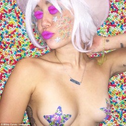 2AB03E5C00000578-3167904-The_breast_of_it_Miley_posted_a_topless_Instagram_shot_as_she_tr-a-14_1437379630709