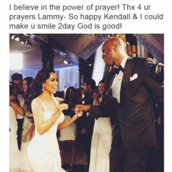 2D85CF3000000578-3277973-_I_believe_in_the_power_of_prayer_Kim_Kardashian_tweeted_on_Satu-a-19_1445198640148