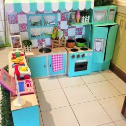 how-to-create-a-mini-cardboard-kitchen-for-you-toddler-5__700
