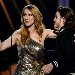 348328F400000578-3595799-Tears_Celine_Dion_broke_down_after_her_son_made_a_surprise_appea-a-49_1463990216172
