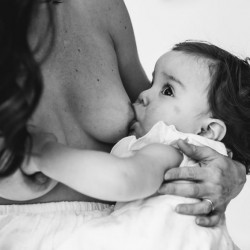 Breastfeeding-Stories-Moments-of-Motherhood-572b6e669c22d__880.jpg