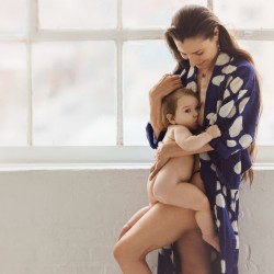 Breastfeeding-Stories-Moments-of-Motherhood-572b6ed396d55__880.jpg