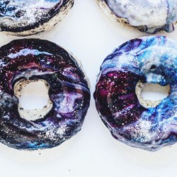 Galaxy-Donuts-By-Sam-Melbourne-575c3f717ead4__880.jpg