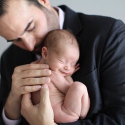 fathers-day-baby-photography-4-5763a2efddb90__700
