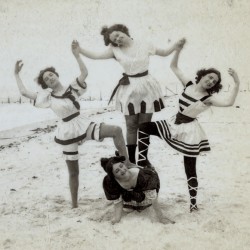 funny-victorian-era-photos-silly-vintage-photography-1-575124eed457b__700