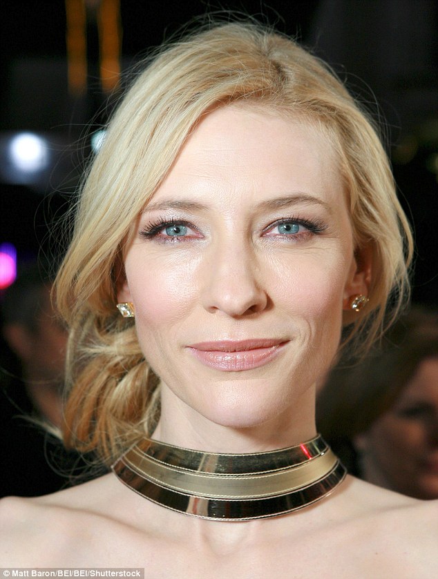 3920E5B300000578-3842210-Cate_Blanchett_played_Galadriel_Fairest_of_the_Elves_her_beauty_-m-23_1476685544357