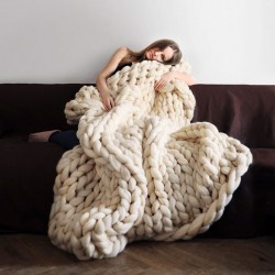 extreme-knitting-blanket-tutorial-1.jpg