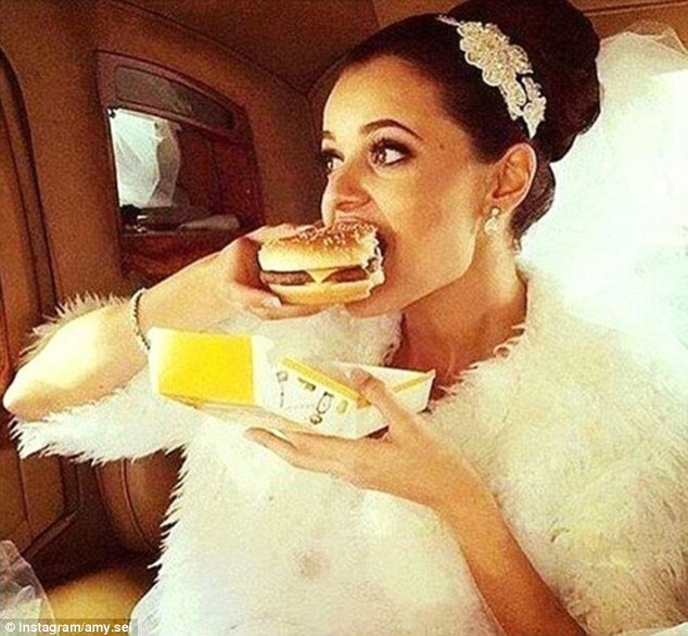 This bride busted the myth that you don't get the chance to eat on your wedding day by tucking into a Big Mac