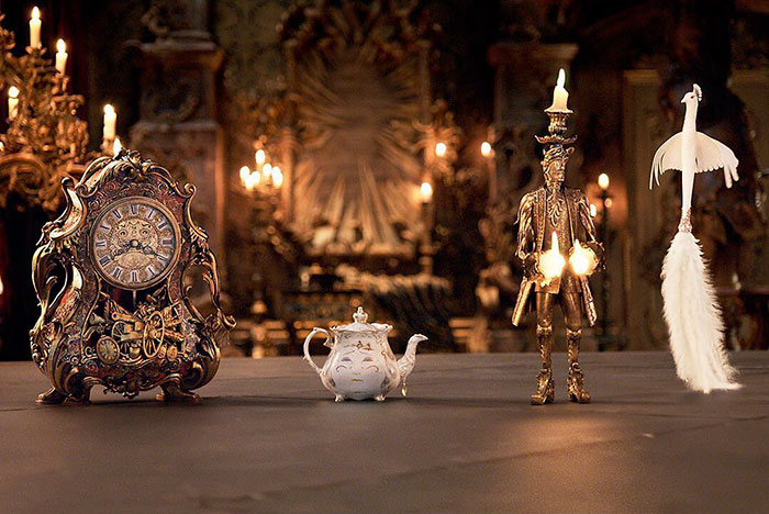 belle-gold-dress-emma-watson-beauty-and-the-beast-4