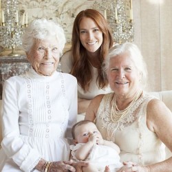 family-portrait-different-generations-in-one-photo-64-5863c03ed6156__605
