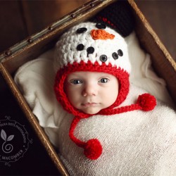 newborn-babies-christmas-photoshoot-knit-crochet-outfits-42-584eb7d3c3119__880.jpg