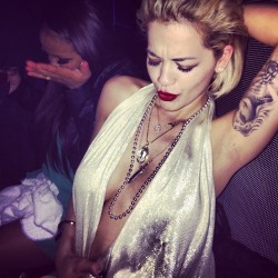 924212_1429331813966314_2097923555_n