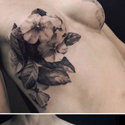 floral-tattoo-artists-12-58e254ca6c03c__700