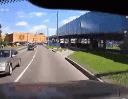 lucky-people-avoid-accident-last-minute-303-5a7c143f9ecf9__605