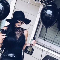 woman-funeral-for-youth-30th-birthday-party-mila-blatova-5ab3a9eaac21d__700