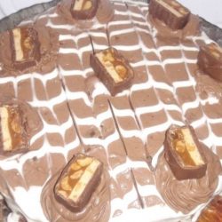 snickers-cake-recipe-main-photo