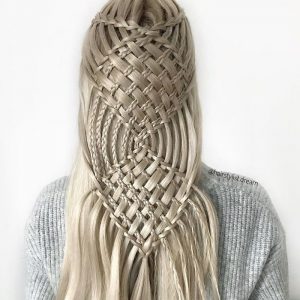 hairstyles-patterns-teenager-milena-germany20-5f50e4d28f04a__700