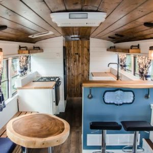 The Doghouse – School bus conversion 4